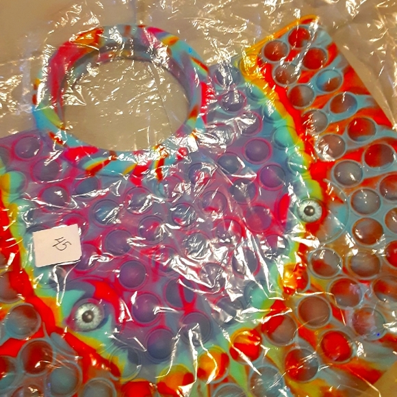 I have Jewelry- Betsy Johnson necklace - house decor- coach 👛 and a poppet purs - Picture 1 of 16